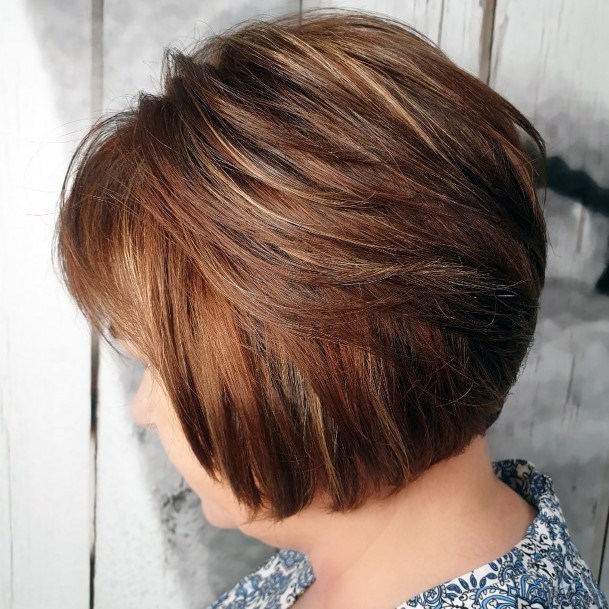 Short Haircuts For Women Over 50 Layered Brown Hair