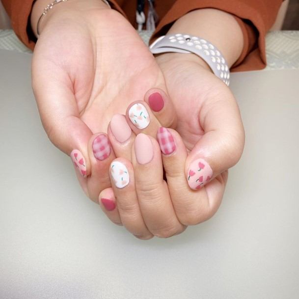 Short Pink Womens Nail Ideas