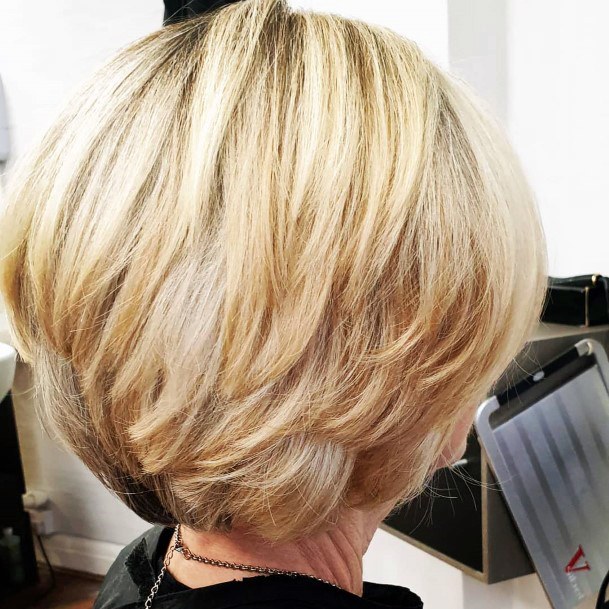 Short Rounded Bob Hairstyles For Women Over 40