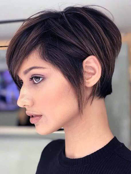 Short Sexy Spring Female Hairstyle For Brunettes Bangs