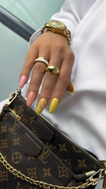 Short Summer Nail Design Inspiration For Women