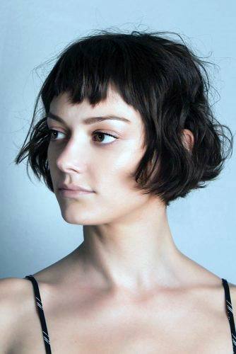 Short Wavy Bob Styles For Girls With Brown Hair And Fringe