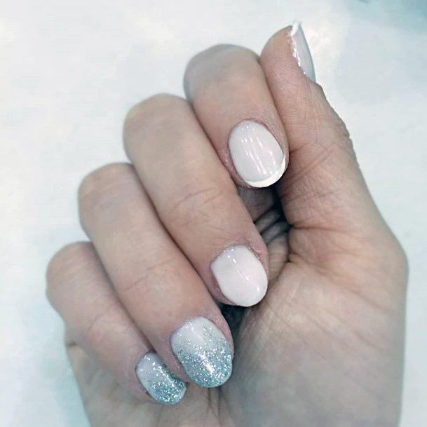 Short White Nails With Ombre Glitter Women