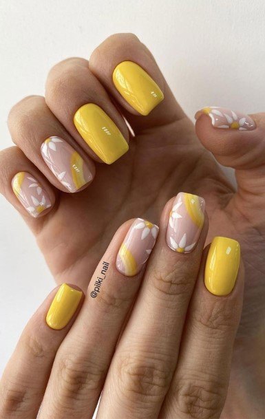 Short Yellow Nails Feminine Ideas