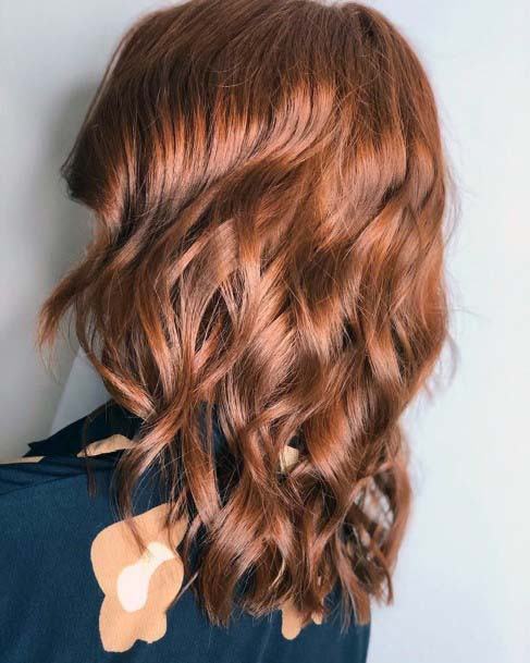 Shoulder Length Hair With Light Golden Brown And Strawberry Hightlights