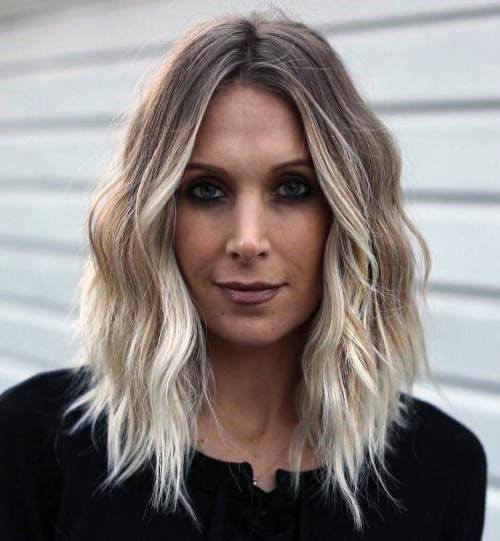 Shoulder Length Wavy Hair With Ombre From Dark To Light Blonde Long Face