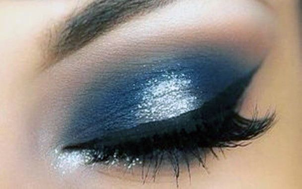 Silver And Blue Eyeshadow Women