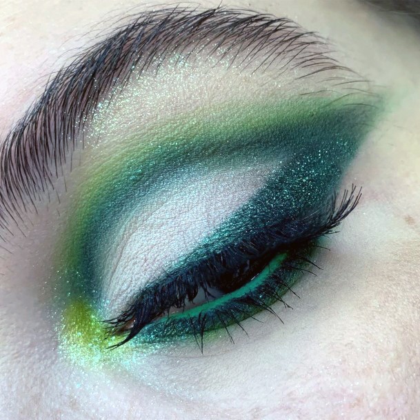 Silver With Emerald Green Eyeshadow Women