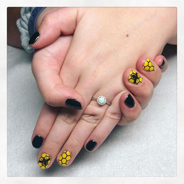 Simple Bee Design On Nails Women