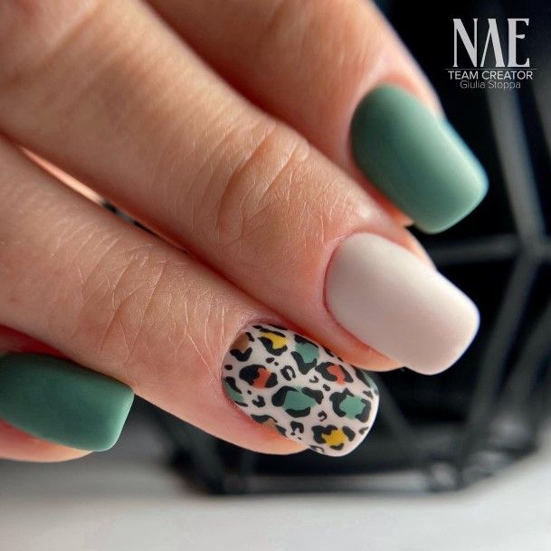 Simple Camo Nail For Women