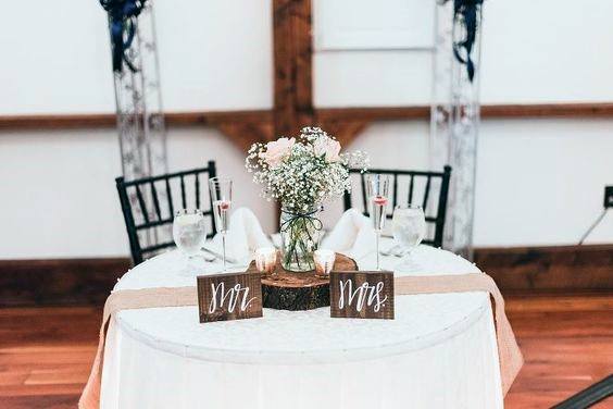 Simple Couple Table Decorations Wedding
