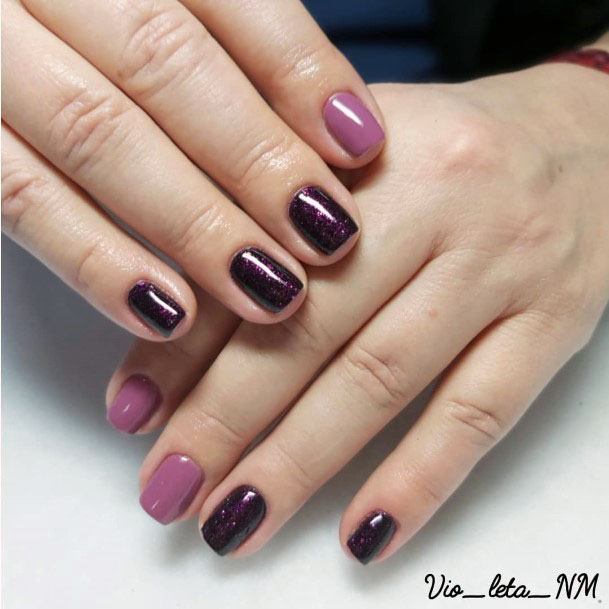 Simple Cute Trendy Black And Purple Sparkly Nail Ideas For Ladies