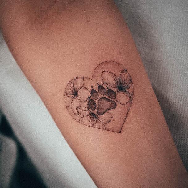 Simple Flower Tattoo Feminine Designs