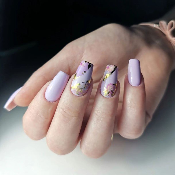 Simple Gold Nail For Women