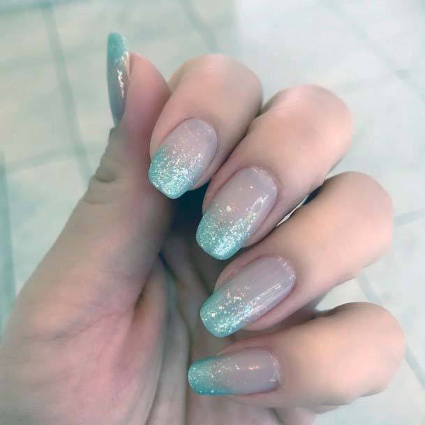 Simple Green Gradient With Sparkles Nail Art