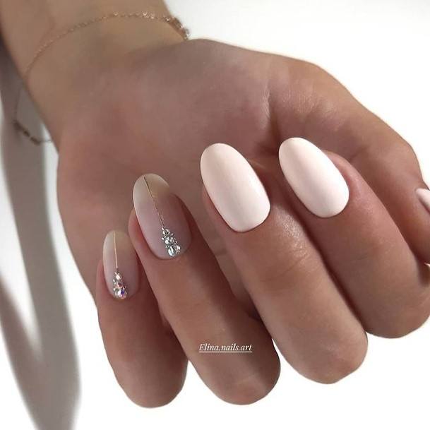 Simple Ivory Nail For Women