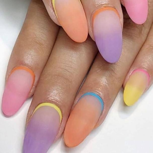 Simple Ombre Nail For Women