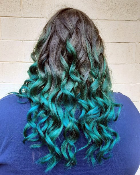 Simple Turquoise Hairstyles For Women