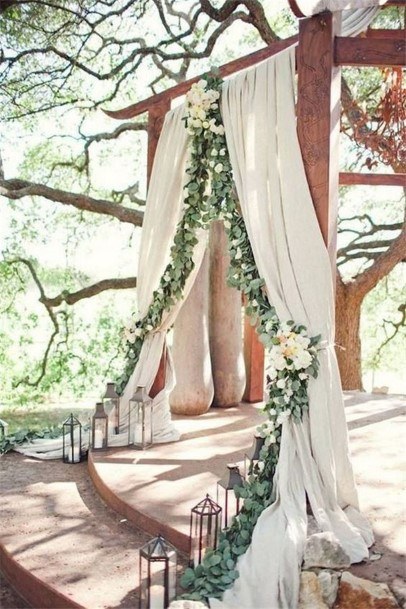 Simple Wedding Arch Ideas