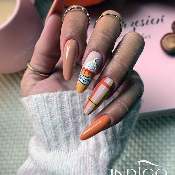 Simplistic Holiday Nail For Girls