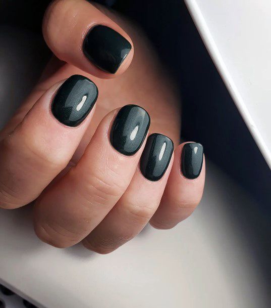 Simplistic Hunter Green Nail For Girls