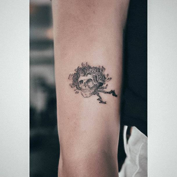 Skull And Rose Womens Tattoos