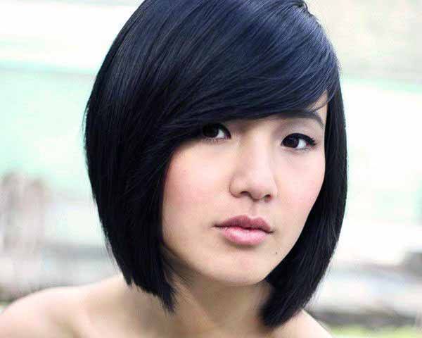 Sleek Bob Hairstyle Women