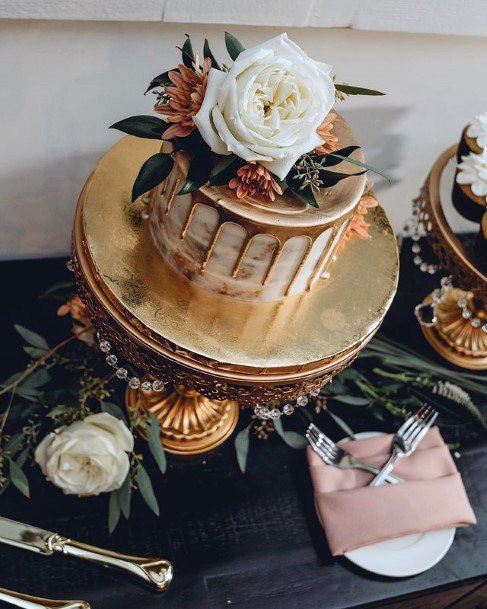 Small Cute Gold Wedding Cake With White Rose