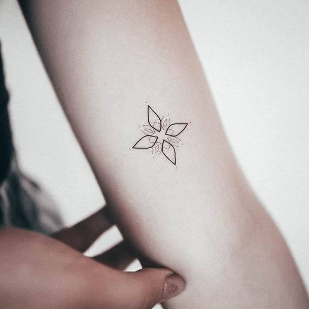 Small Flower Womens Feminine Small Flower Tattoos