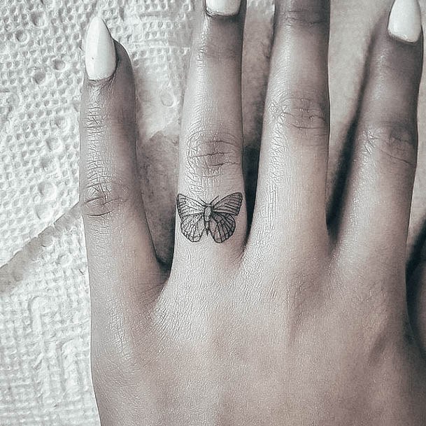 88 Remarkable Wrist Tattoo Designs