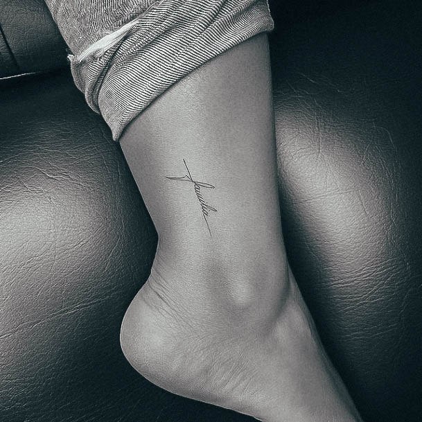 Small Meaningful Tattoo Feminine Designs