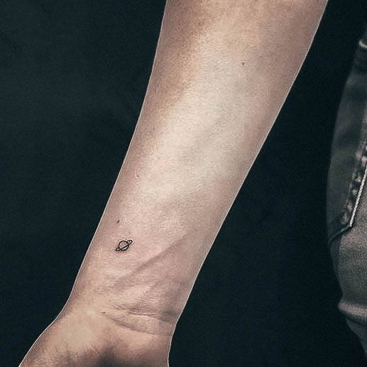 Small Wrist Tattoo Design Inspiration For Women