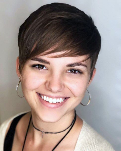 Smiling Woman With Short Brown Hair Round Face Pretty Cute