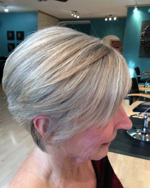 Smooth Shiny Short Hairstyles For Older Women