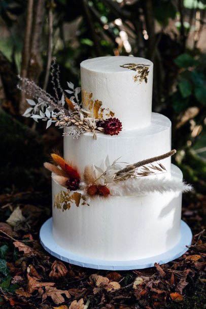 Smooth White Wedding Cake Flowers