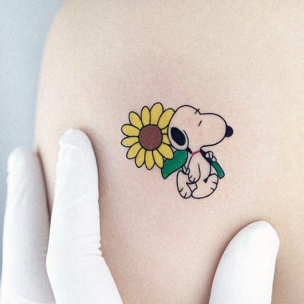 Snoopy Tattoo Feminine Designs