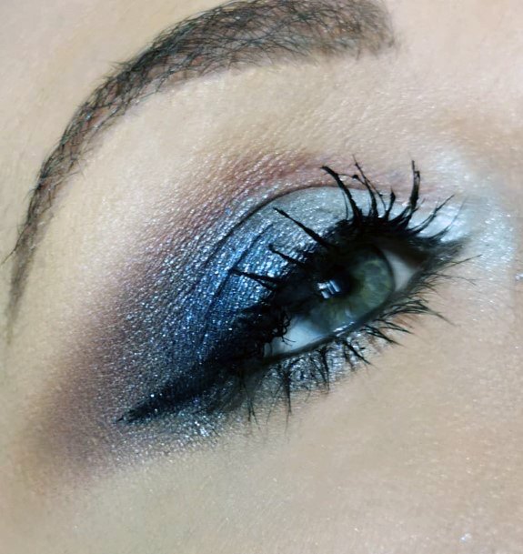 Snow Blue Cool Eyeshadow Looks Women