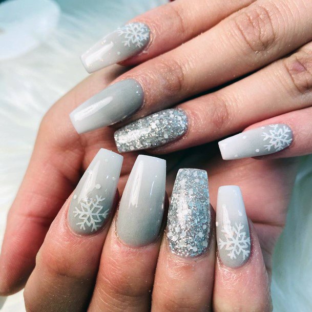 Snow Flakes On Grey Ombre Nails