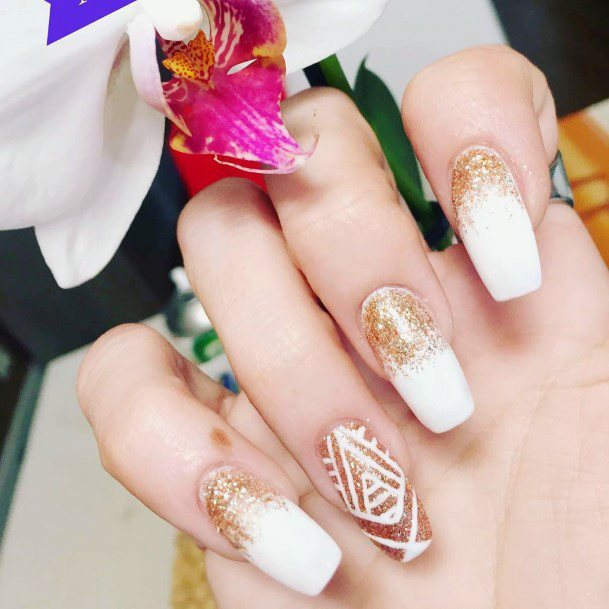 Sophisticated Gold And White Nails