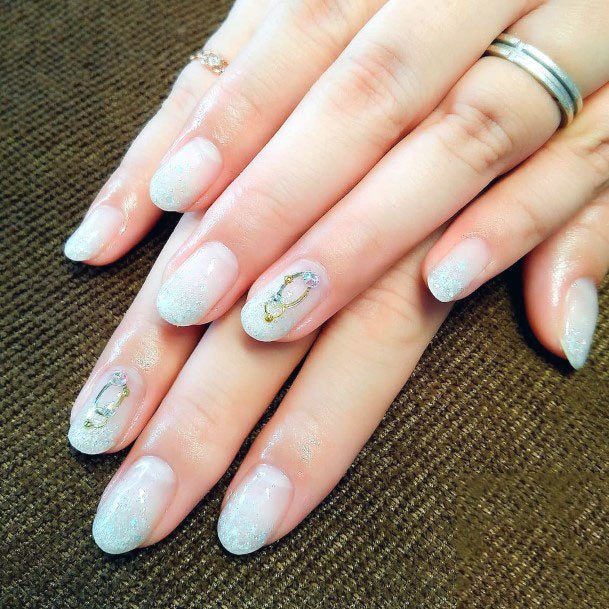 Sparkles White Gel Nail For Women