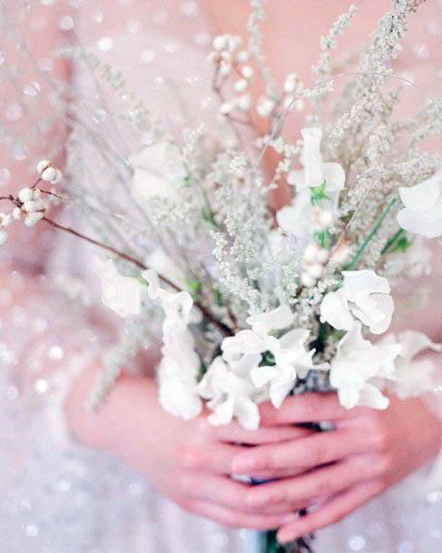 Sparkling White Winter Wedding Flowers