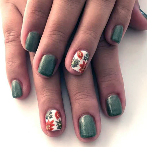 Sparkly Autumn Leaves Fall Nail Design
