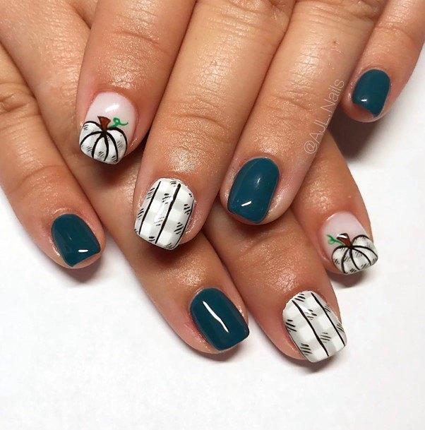 Spider And Grey November Nails