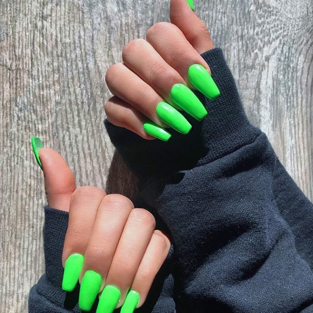 Splashy Lime Green Nails