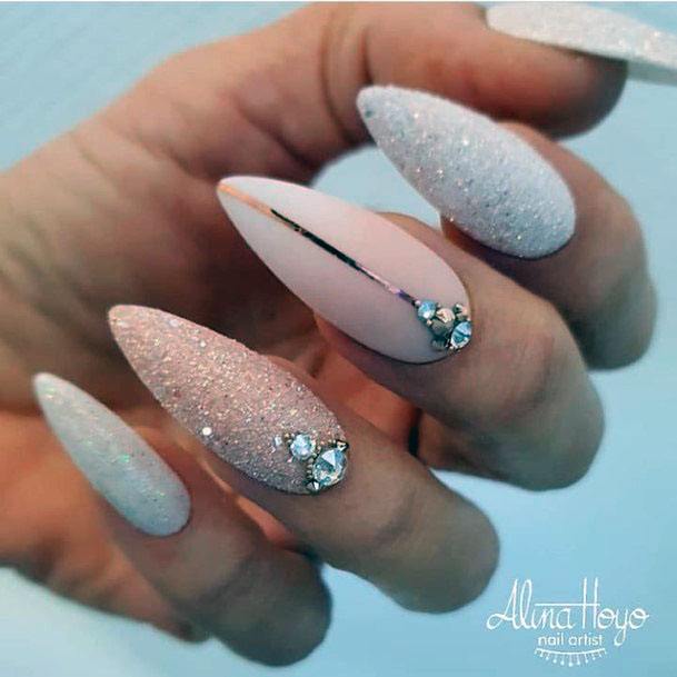 Splendid Crystal On Peach White Sugar Nails For Women