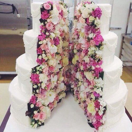 Split Open Flowers Wedding Cake Ideas