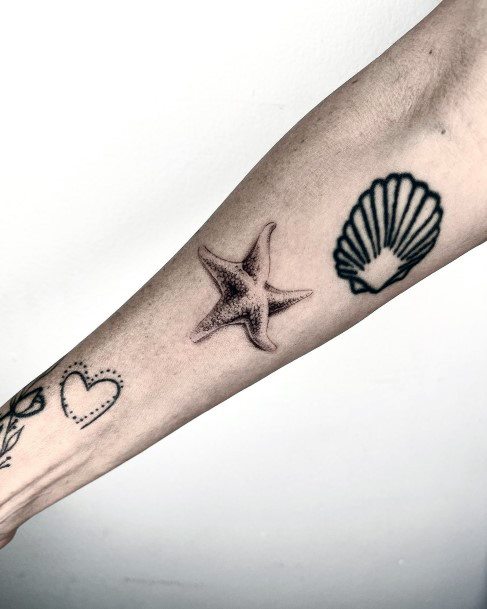 Starfish Tattoo Feminine Designs