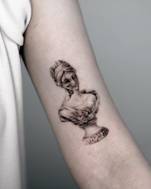 Statue Female Tattoo Designs