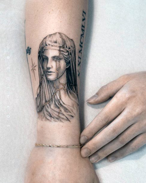 Statue Womens Tattoos