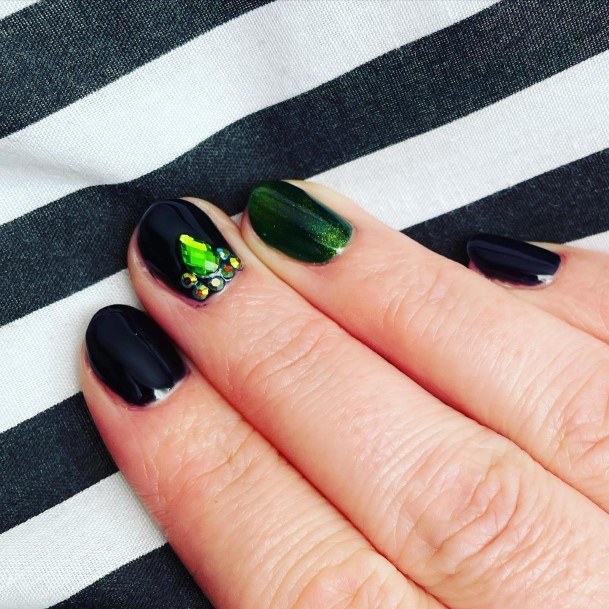 Stellar Body Art Nail For Girls Black And Green